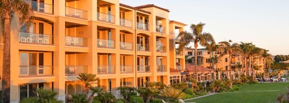 Dolphin Bay Resort & Spa