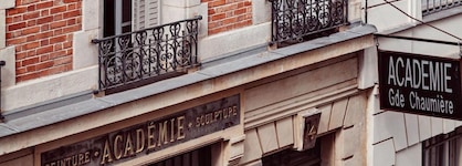 Hôtel Des Académies Et Des Arts