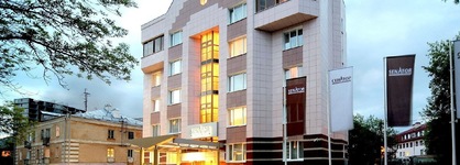 Business Hotel Senator