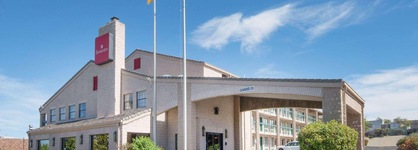 Ramada By Wyndham Albuquerque Airport