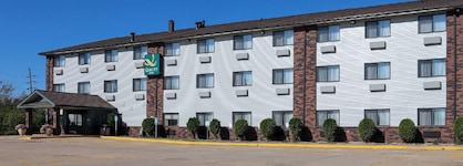 Quality Inn & Suites Bloomington I-55 And I-74
