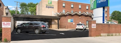 Holiday Inn Express Columbus Downtown By Ihg