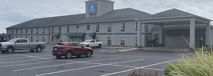 Quality Inn & Suites South Obetz