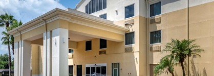 Comfort Inn & Suites Deland - Near University