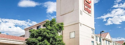 Econo Lodge Denver International Airport