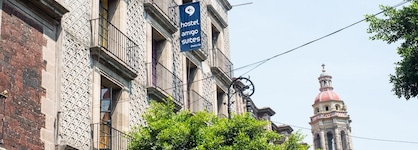Hotel Amigo Suites