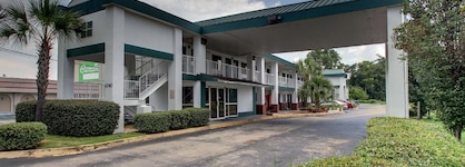 Key West Inn - Montgomery