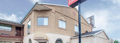 Economy Inn & Suites