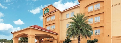 La Quinta Inn & Suites By Wyndham Houston Bush Intl Airpt E