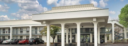 Baymont By Wyndham Murfreesboro