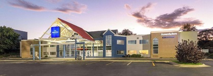 Omaha Zoo Hotel