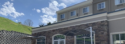 Country Inn & Suites By Radisson Asheville Downtown Tunnel Road