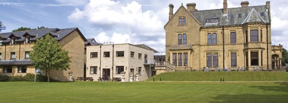 The Oaks Hotel