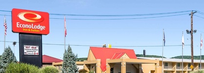 Econo Lodge Inn & Suites