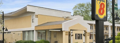 Super 8 By Wyndham Belleville Il St. Louis Area