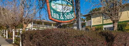 Carmel Inn And Suites