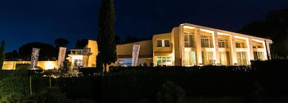 La Villa Resort