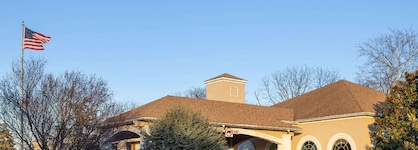 Days Inn & Suites By Wyndham Cherry Hill - Philadelphia