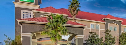 La Quinta Inn & Suites By Wyndham Corpus Christi Northwest