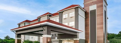 La Quinta Inn & Suites By Wyndham Decatur