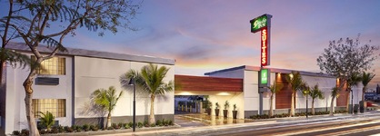 Studio Inn And Suites At Promenade Downey