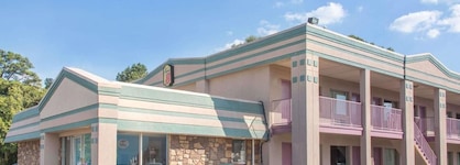 Super 8 By Wyndham Durham University Area Nc
