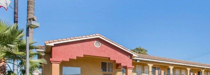 Econo Lodge Inn & Suites Lodi - Wine Country Area
