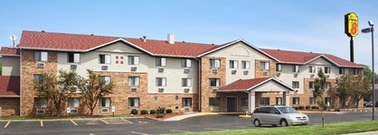 Super 8 By Wyndham Fairview Heights-St. Louis