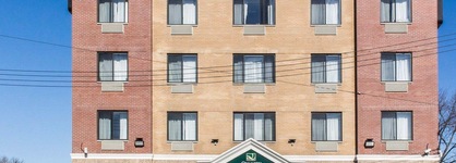 Paramount Inn