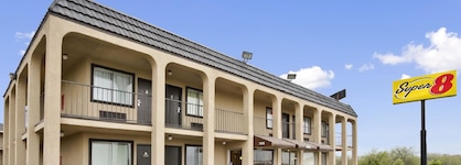 Super 8 By Wyndham Fort Worth Tx