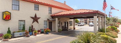 Super 8 By Wyndham Fredericksburg