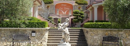 Hotel Ristorante Borgo La Tana
