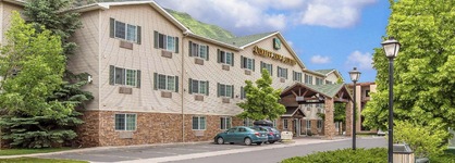 Quality Inn & Suites On The River