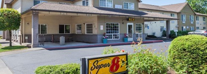 Super 8 By Wyndham Gresham Portland Area Or