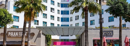Akra V Hotel