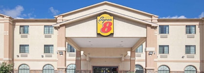 Super 8 By Wyndham Iah West Greenspoint