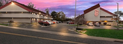 Red Roof Inn Cleveland - Independence