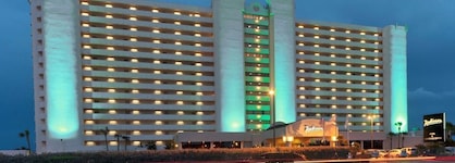 Radisson Suite Hotel Oceanfront