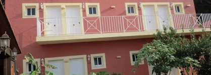 Hostal Alhaja Playa