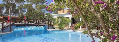 Ses Eufabietes Apartments & Restaurant