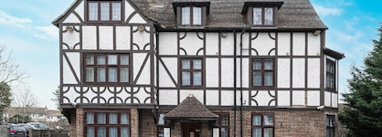 Barrington Lodge