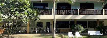 Dolphin Bay Resort