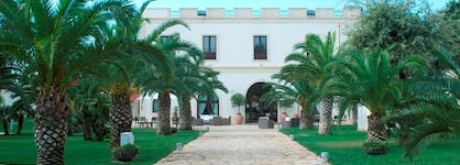 Villa Hermosa Resort