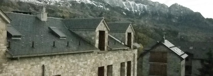 Apartamentos Tramacastilla 3000 Y Varios, Tramacastilla, España