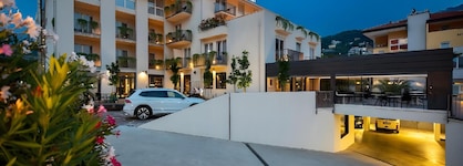 Goti' Hotel
