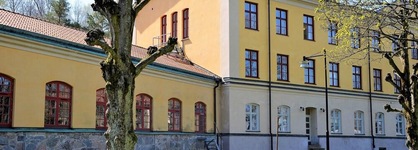 Dockyard Hotel