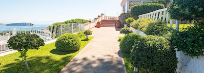 Hotel Villa Ireos