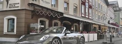Iris Porsche Hotel & Restaurant