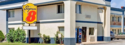Super 8 By Wyndham Newark De