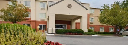 Baymont By Wyndham St. Charles